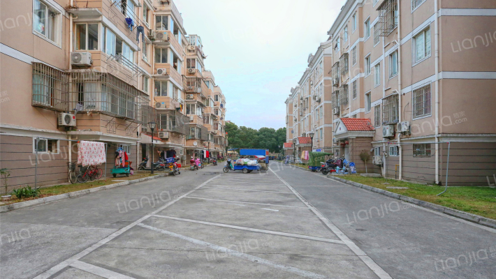 莲花新村七区外景图