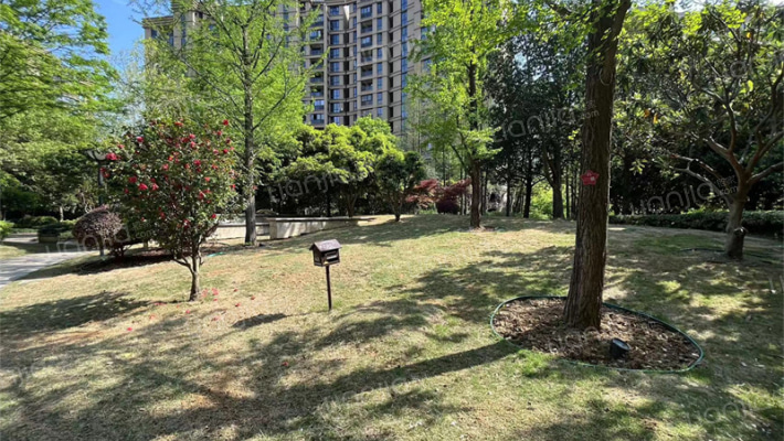 绿城百合公寓外景图