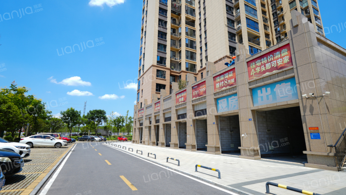 湖畔美苑外景图