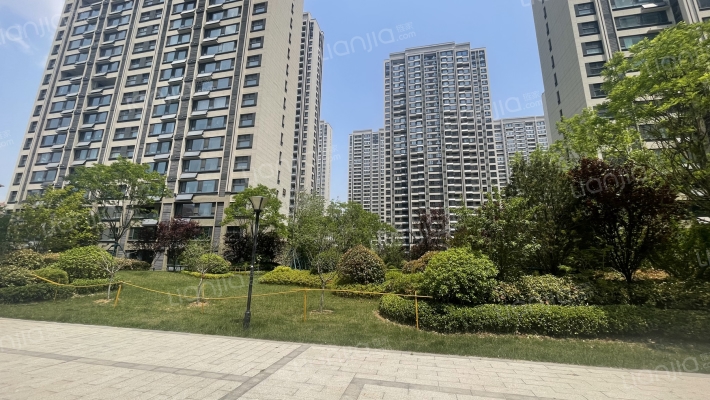 保利源诚领秀海外景图