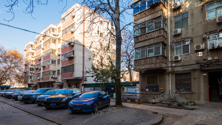 测绘学校家属院外景图