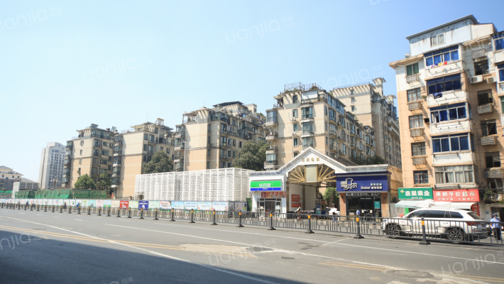 阳明锦城外景图