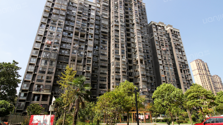 龙湾豪景外景图