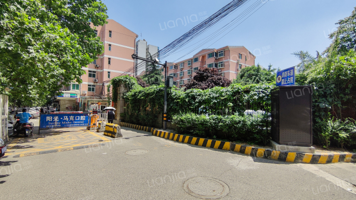 都市绿洲花园外景图