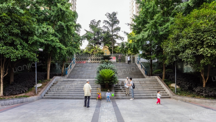 邮政绿苑外景图