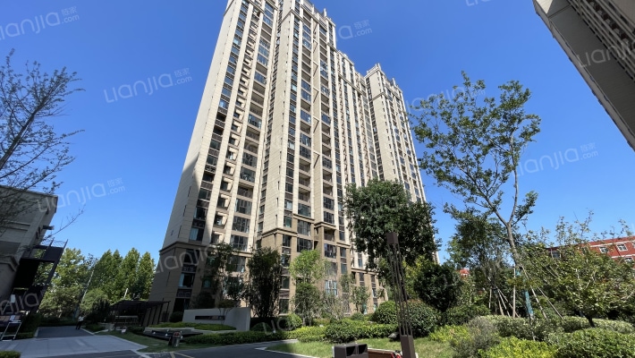 湖畔文苑外景图