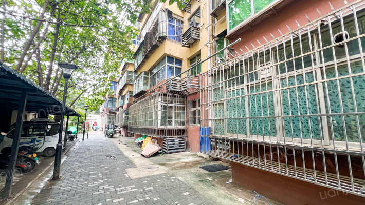 二轻技校家属院外景图