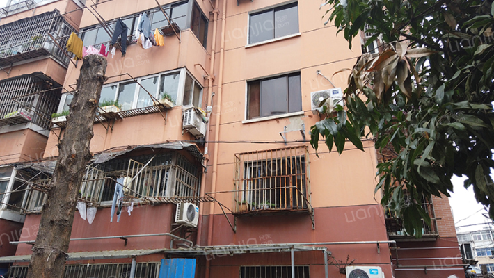 迈皋桥街18号外景图