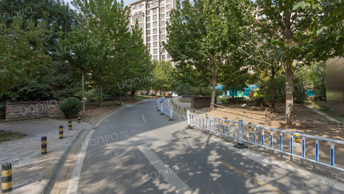 鲁能7号院溪园外景图