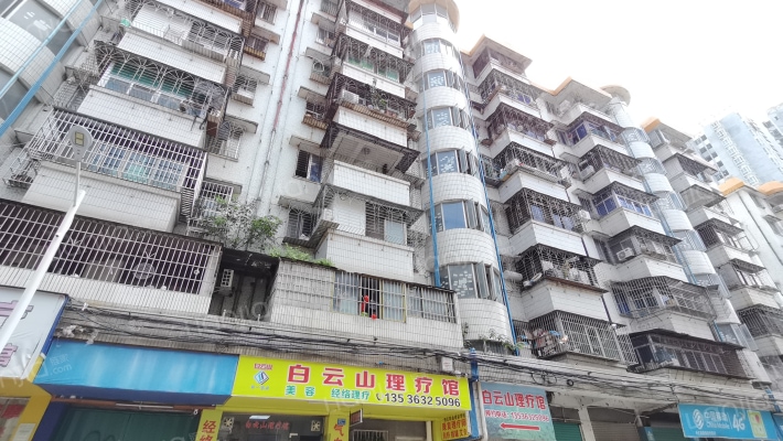 龙景花园外景图