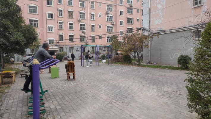 草滩中心小区外景图