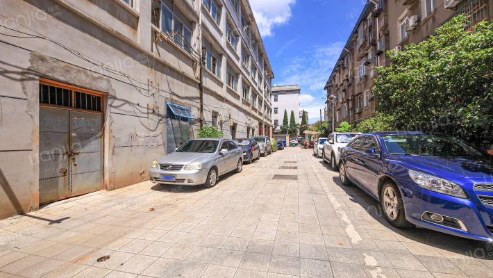 工人新村一路外景图