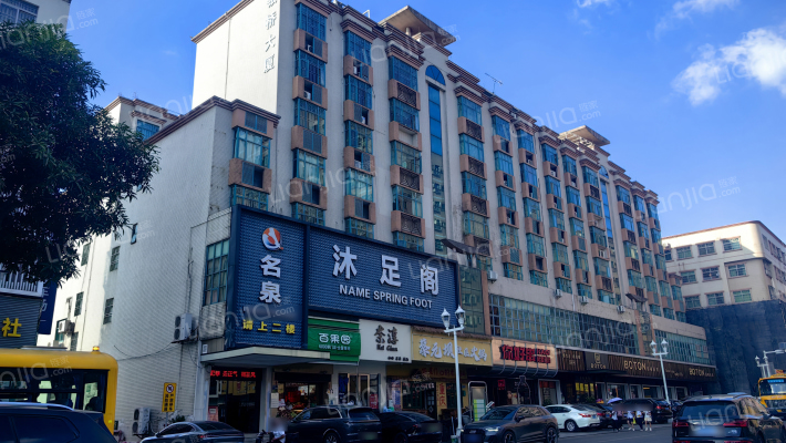 银桥大厦外景图