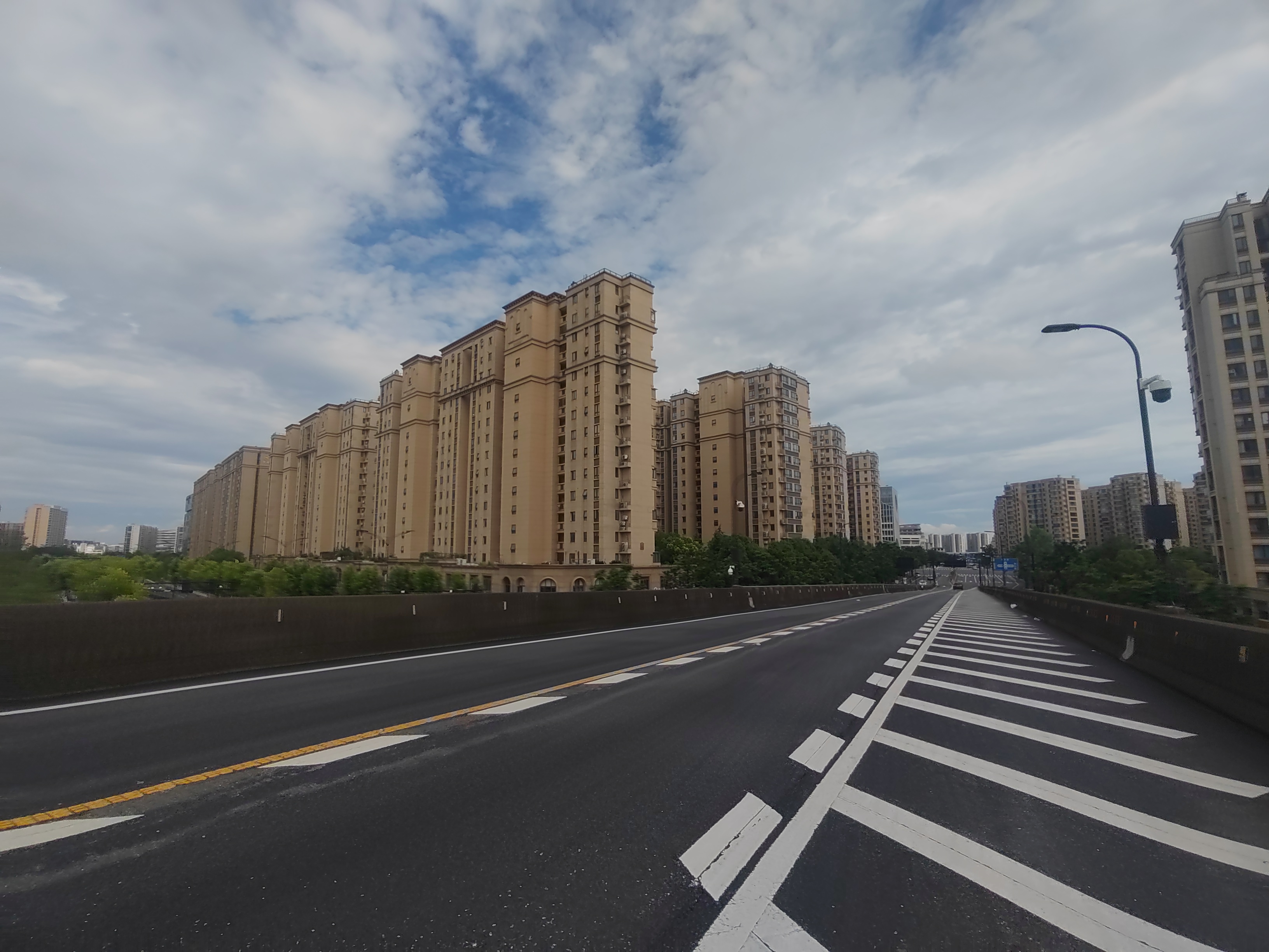 世茂东壹号（茂悦府）小区实景 2