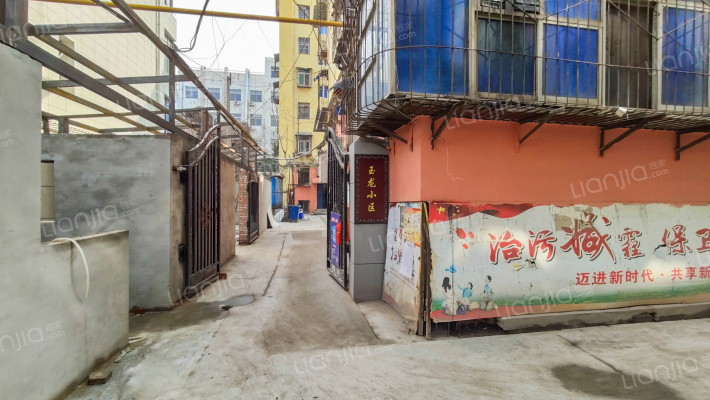 玉龙小区外景图