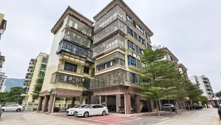 怡轩商住楼外景图