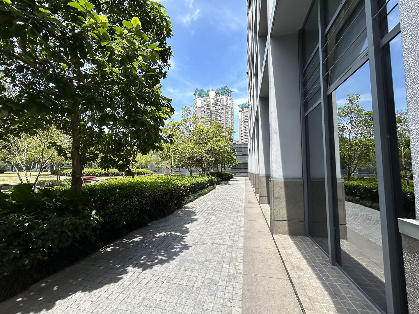 Beyond City compound photo 20
