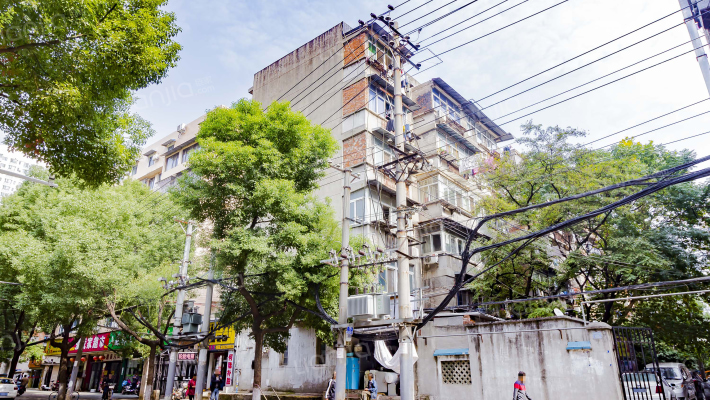 省客运宿舍外景图