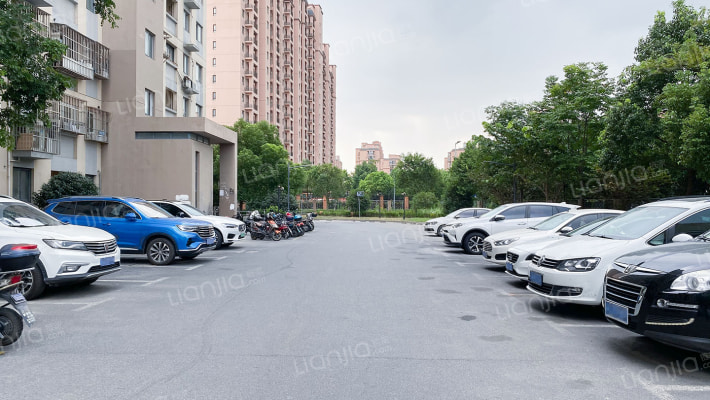徐泾北城欣沁苑西区外景图