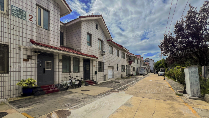 湖光小区32号院外景图