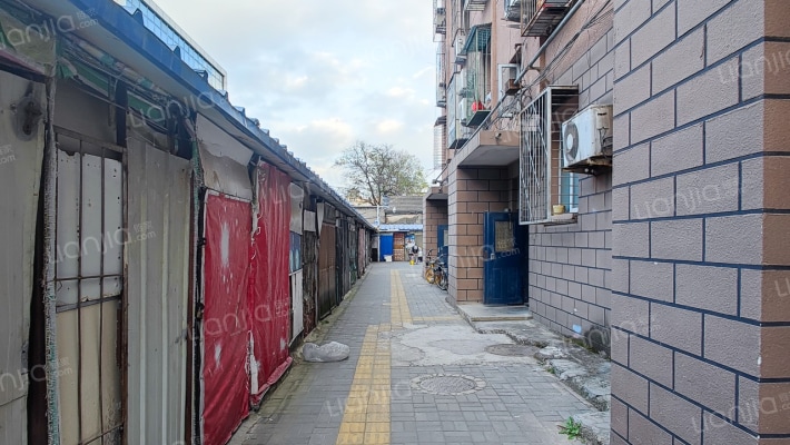 西大街51号外景图