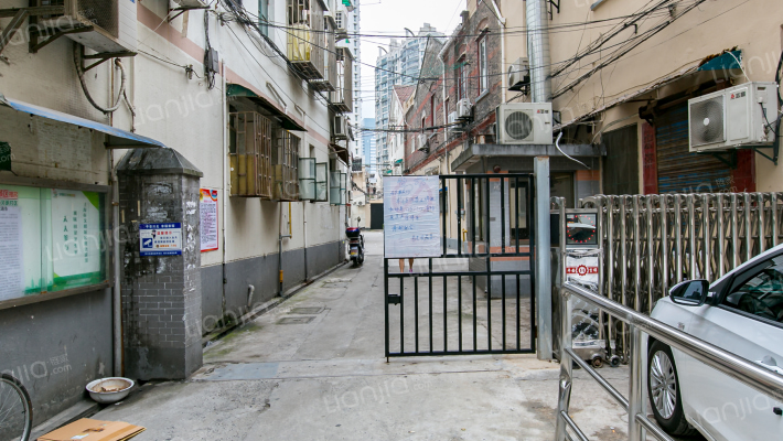 南克俭小区外景图