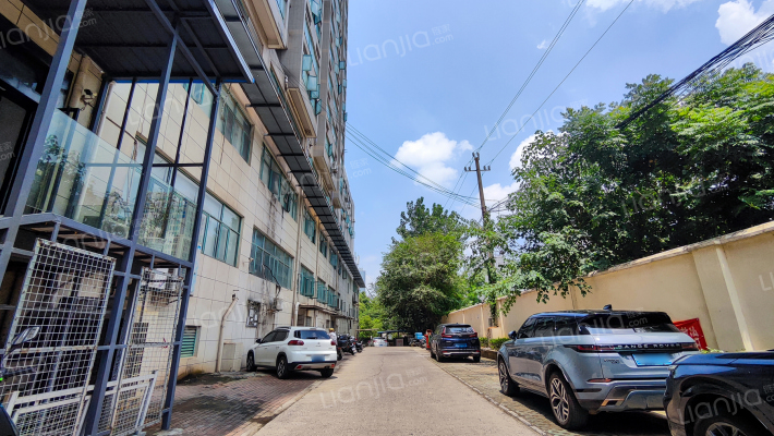 现代大厦外景图