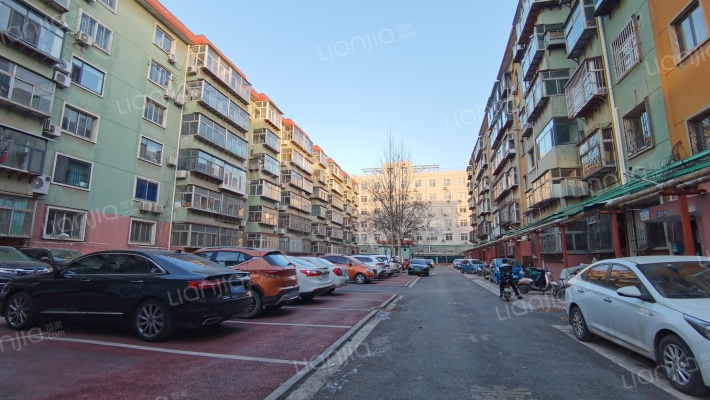 石家庄市工商局西区宿舍外景图