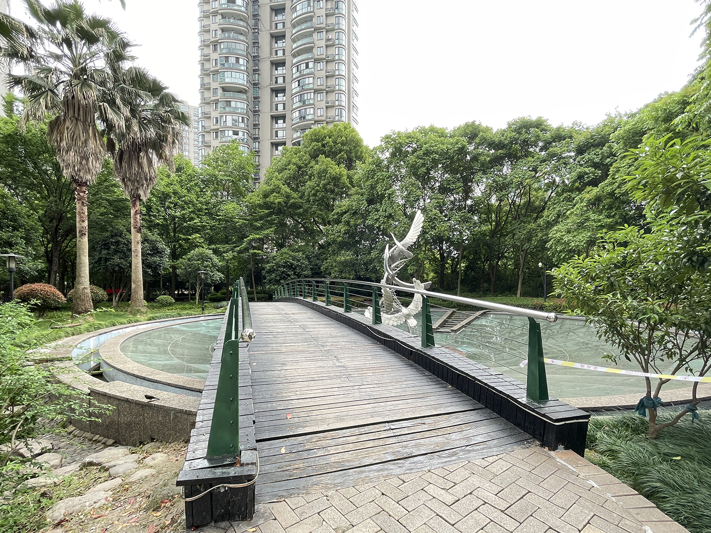 Water Mark City compound photo 16