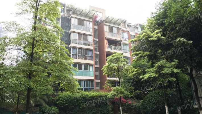 香槟花园外景图