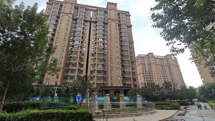 水岸华苑外景图