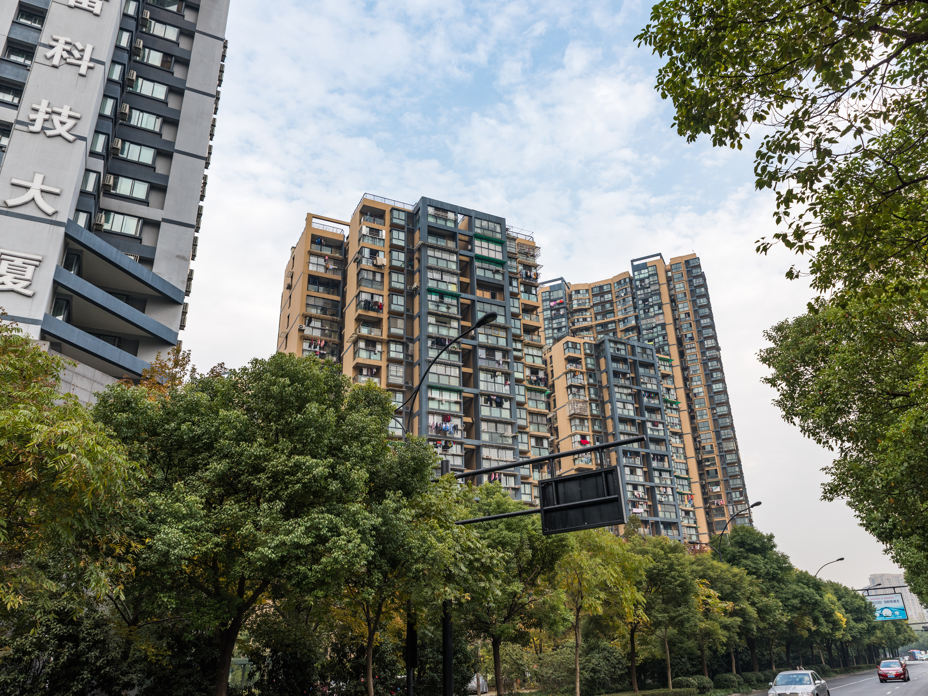 Fenghuang Beiyuan compound photo 12