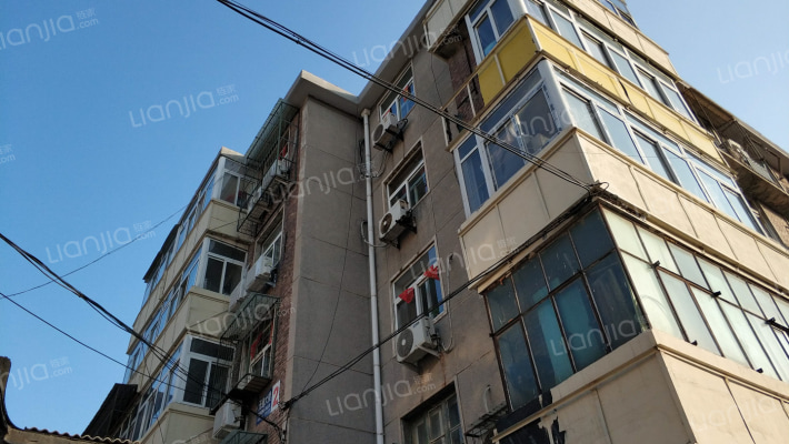 无缝大楼外景图