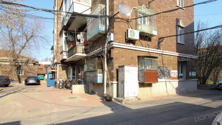 马场别墅外景图