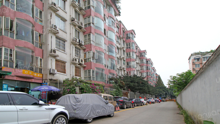 西藏花园外景图