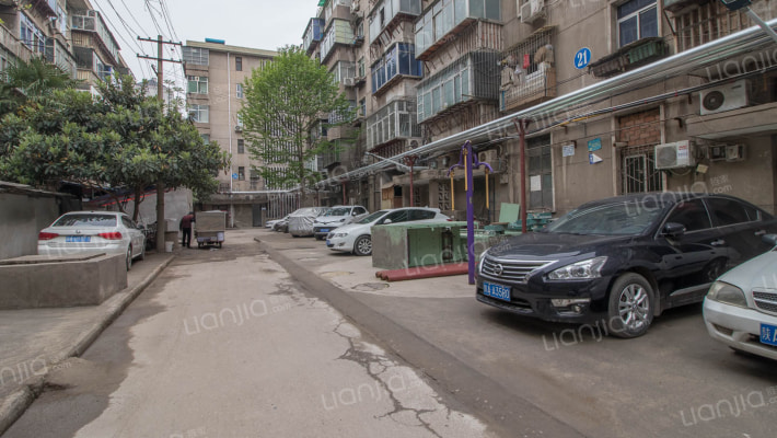 二六二厂南家属院外景图