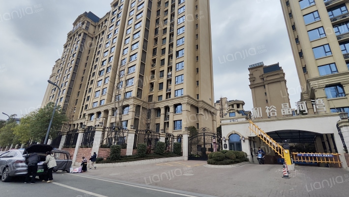 和裕晶河湾外景图