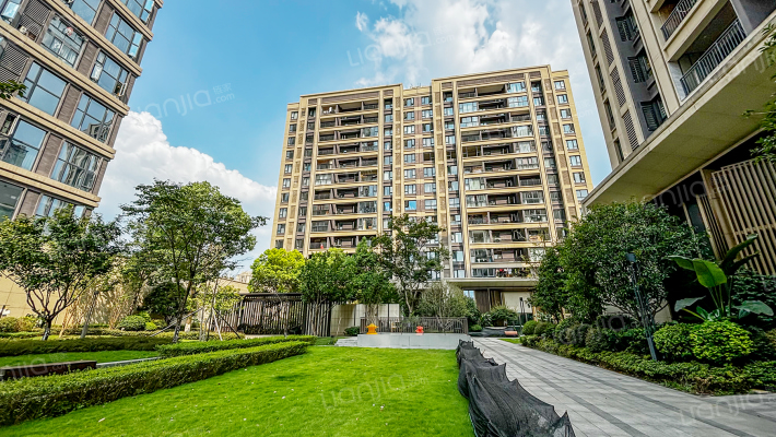 西著七里三组团外景图