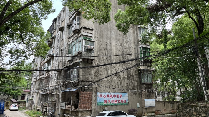 湖北省教育技术装备处外景图