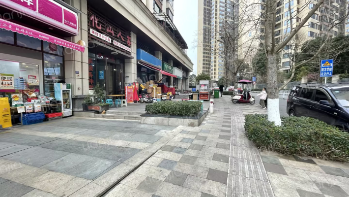 E3组团底商外景图