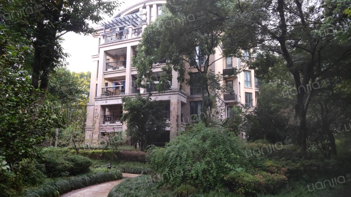 翡翠城一期外景图