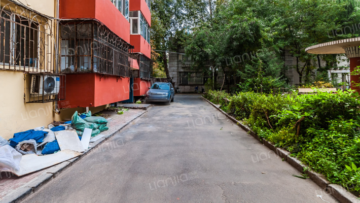 附中小区外景图