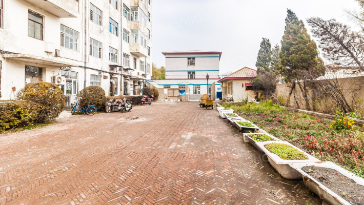 双城市人民医院家属楼外景图