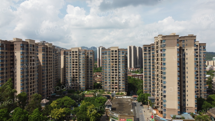 清溪碧桂园翡翠湾外景图