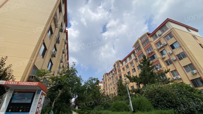 书香门第外景图