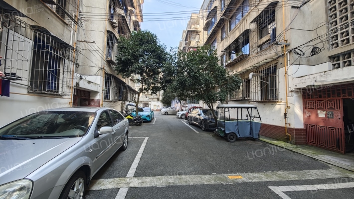 航天路76号外景图