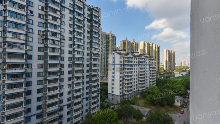 春城家园A区外景图