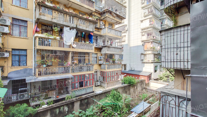 人民剧场宿舍外景图