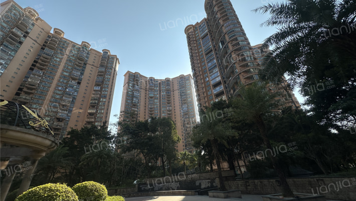 中天彩虹城北区外景图