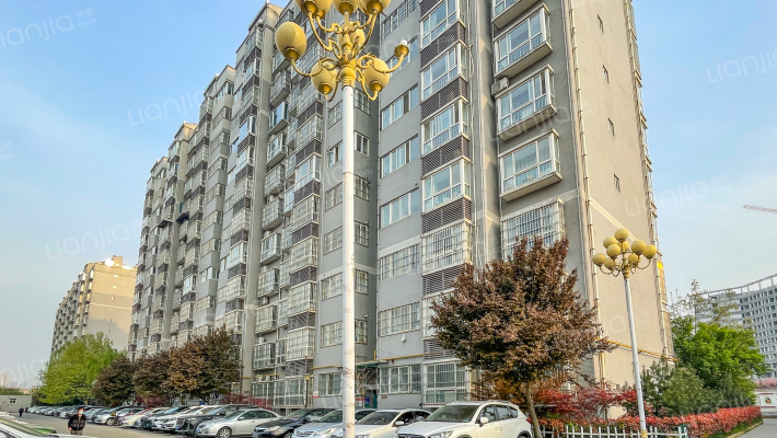 二中西院外景图